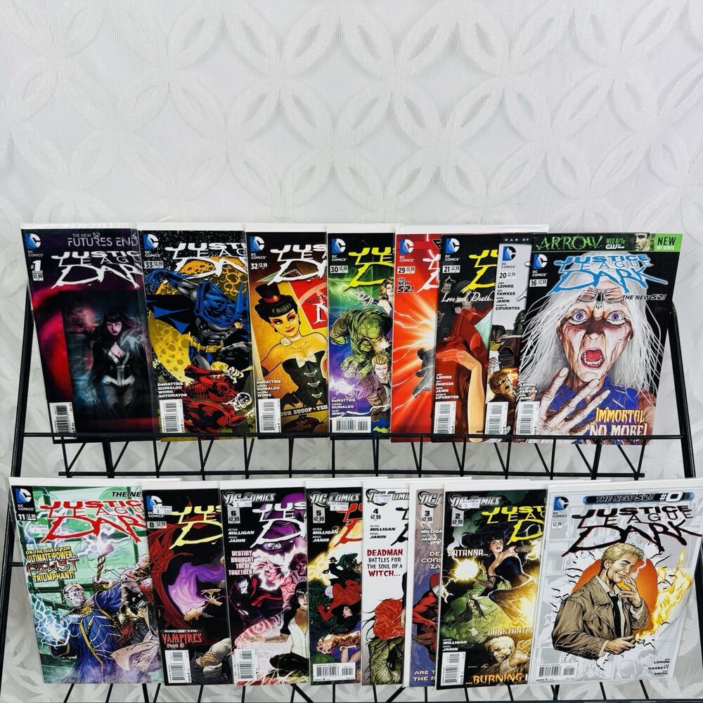 Justice League Dark 0 2-6 8 11 16 20-21 29 30 32-33 Futures End Lot Zantana
